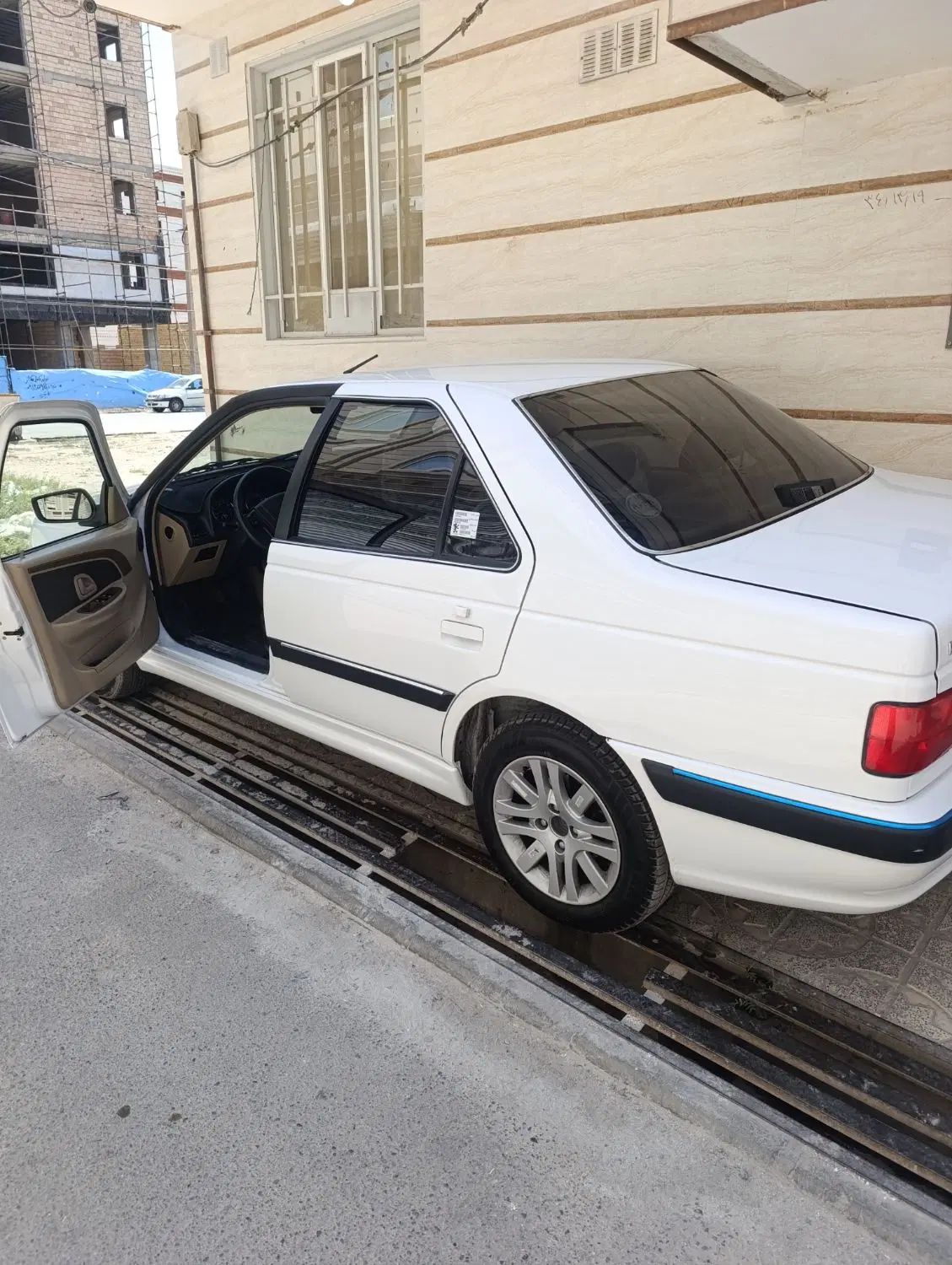 پژو پارس ELX-XU7P سفارشی - 1402