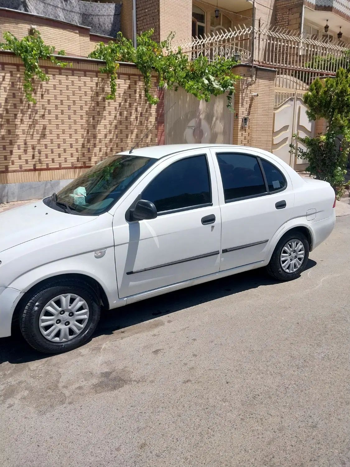 تیبا صندوق دار SX - 1400