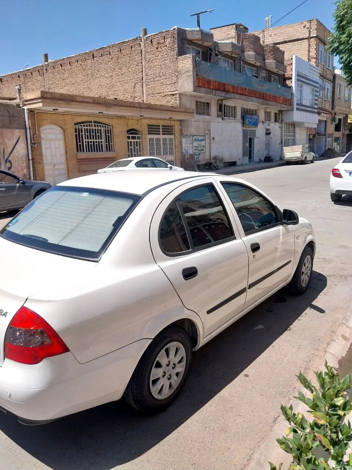 تیبا صندوق دار SX - 1400