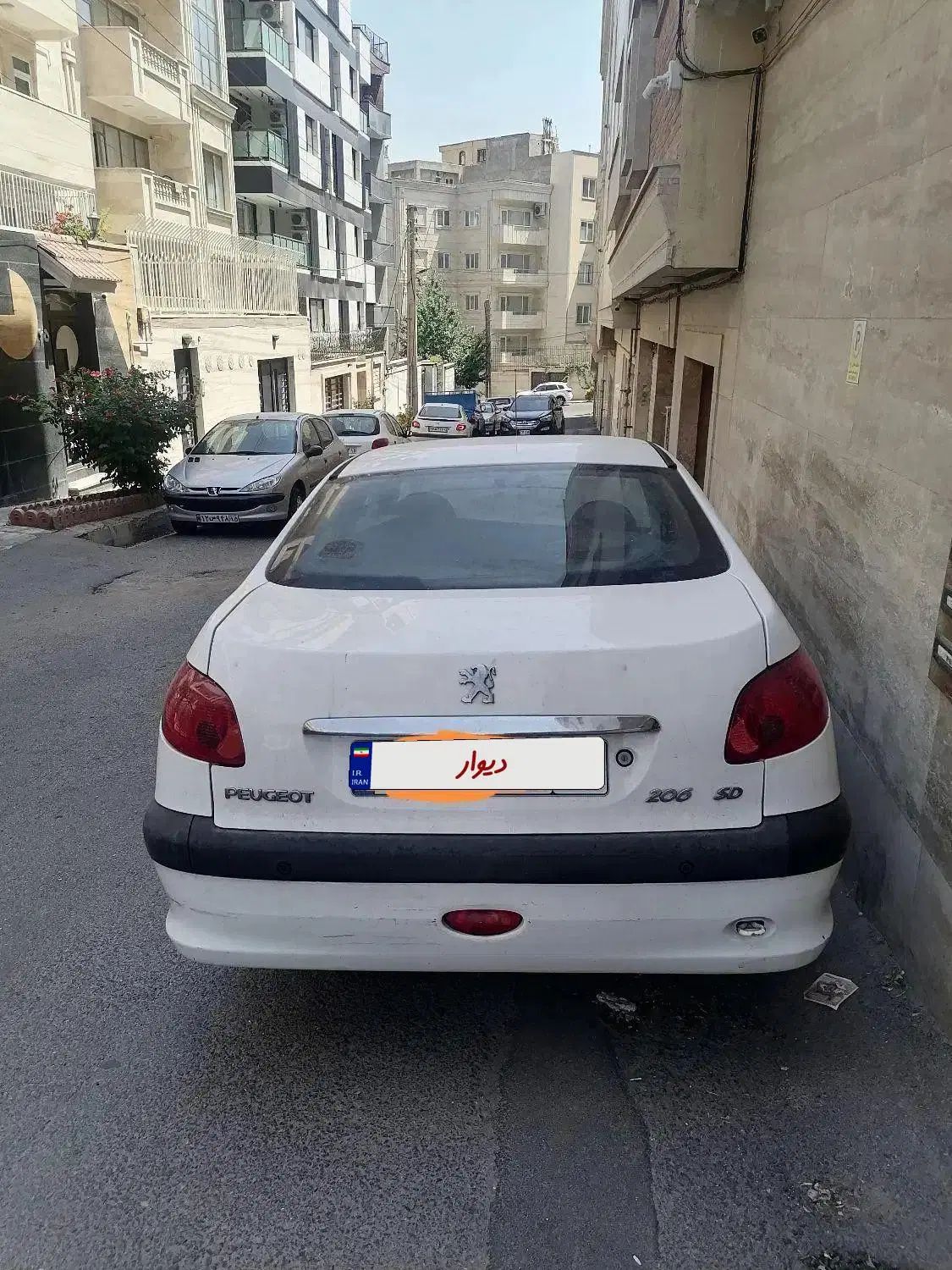 پژو ۲۰۶ صندوق دار v8 - 1394