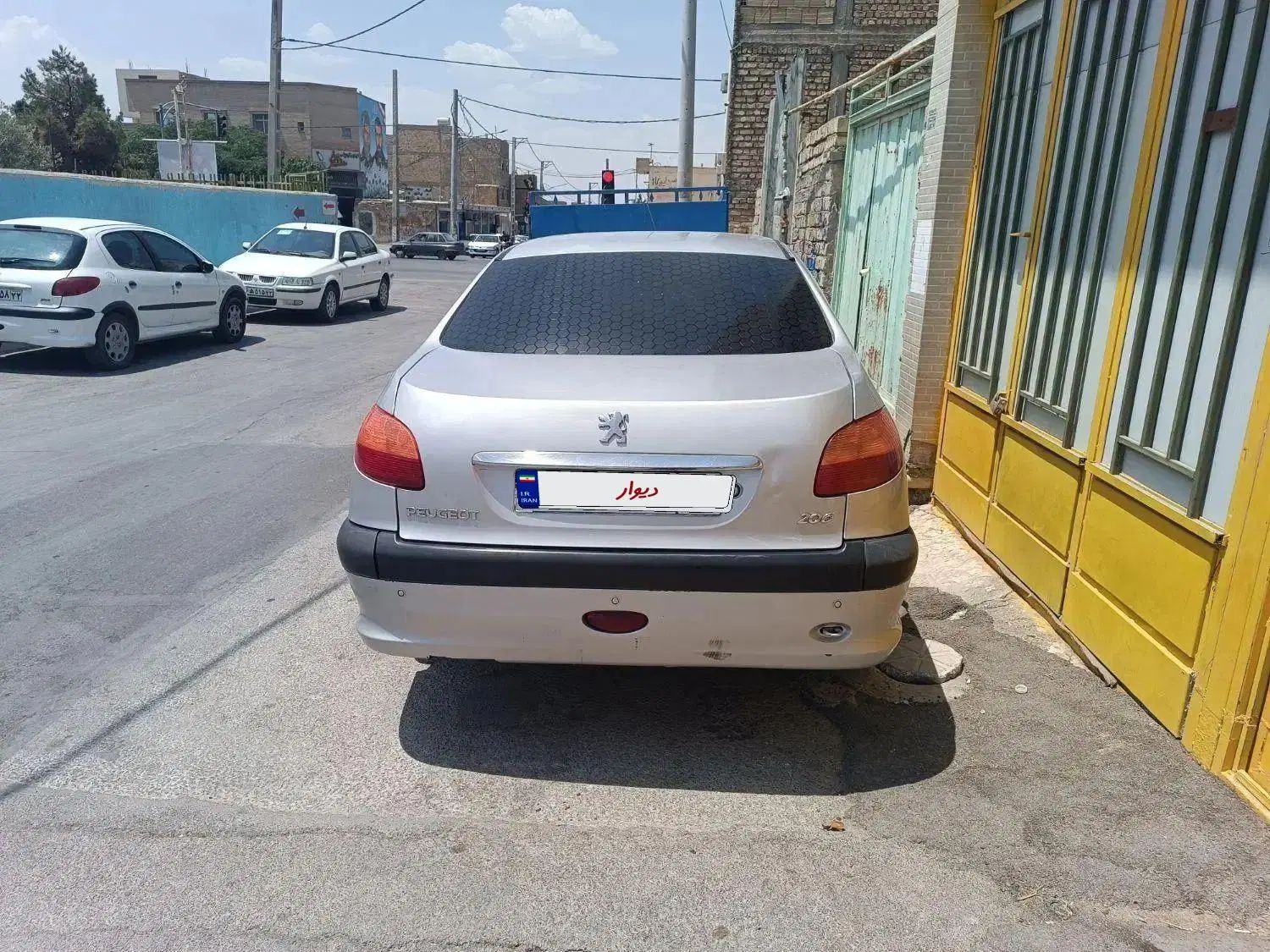 پژو ۲۰۶ صندوق دار v20 - 1386