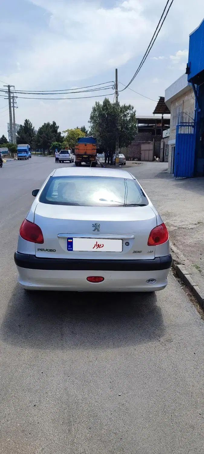 پژو ۲۰۶ صندوق دار v8 - 1387
