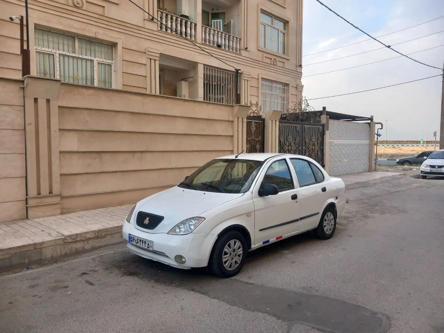 تیبا صندوق دار SX - 1396