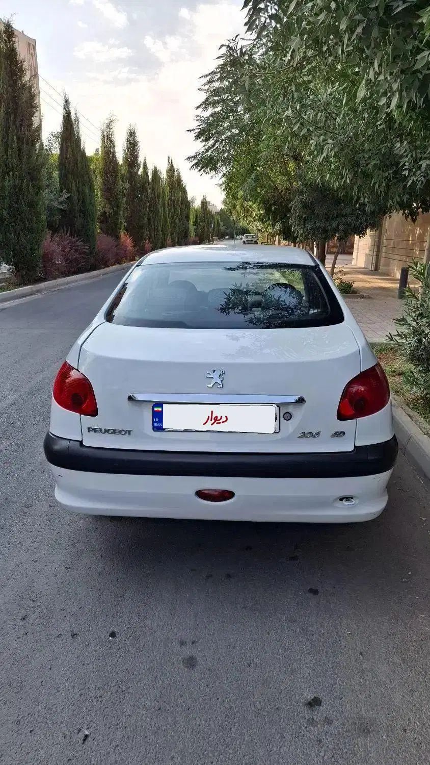 پژو ۲۰۶ صندوق دار v8 - 1394
