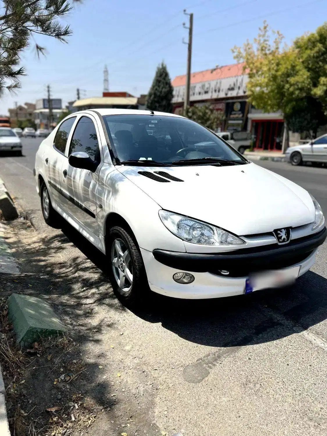 پژو ۲۰۶ صندوق دار v8 - 1395