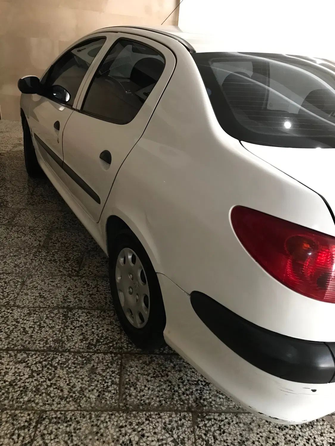 پژو ۲۰۶ صندوق دار v8 - 1395