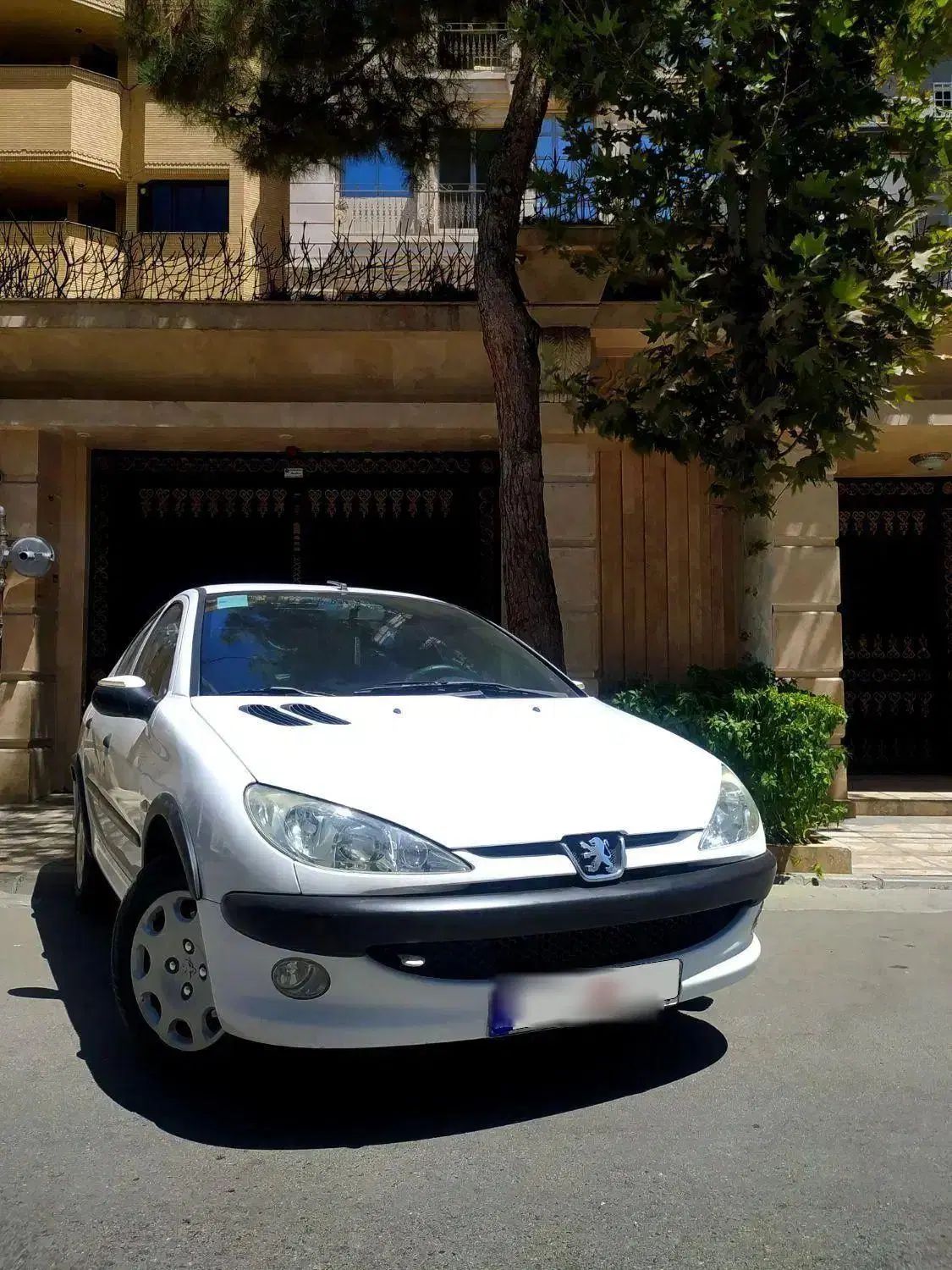 پژو ۲۰۶ صندوق دار v8 - 1398