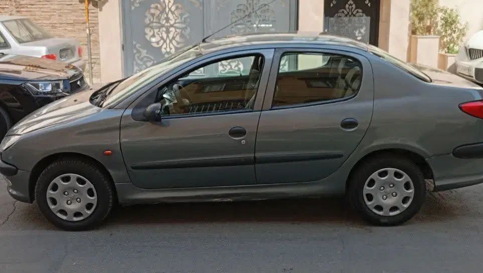 پژو ۲۰۶ صندوق دار v1 - 1386