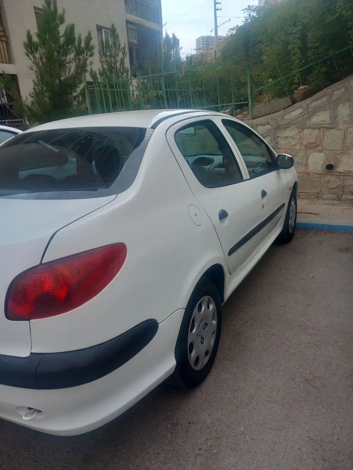 پژو ۲۰۶ صندوق دار v8 - 1394