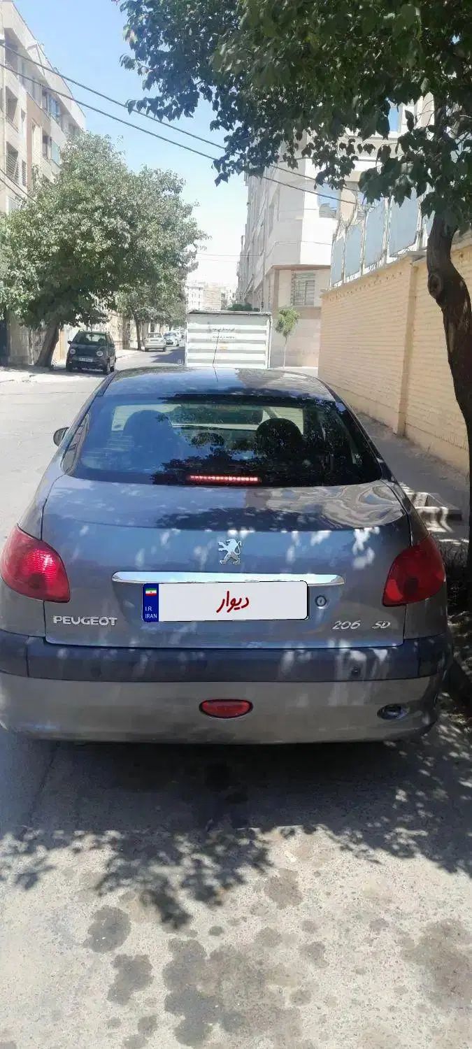 پژو ۲۰۶ صندوق دار v8 - 1393