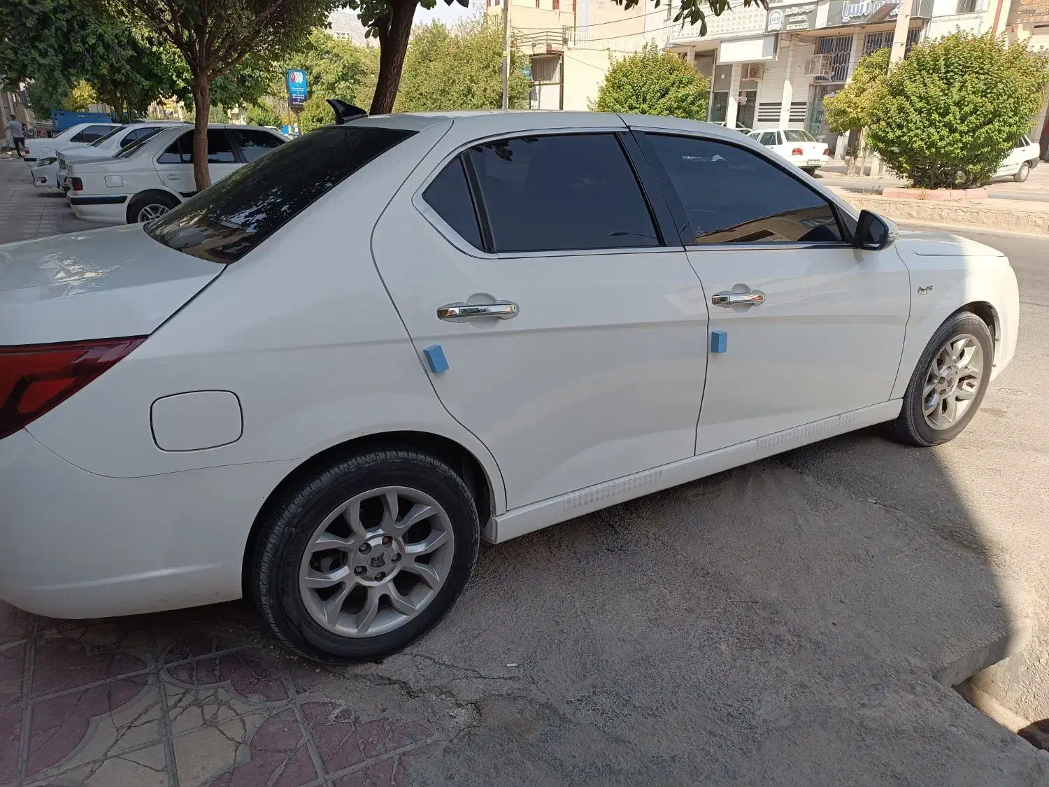 دنا پلاس توربو اتوماتیک - 1401