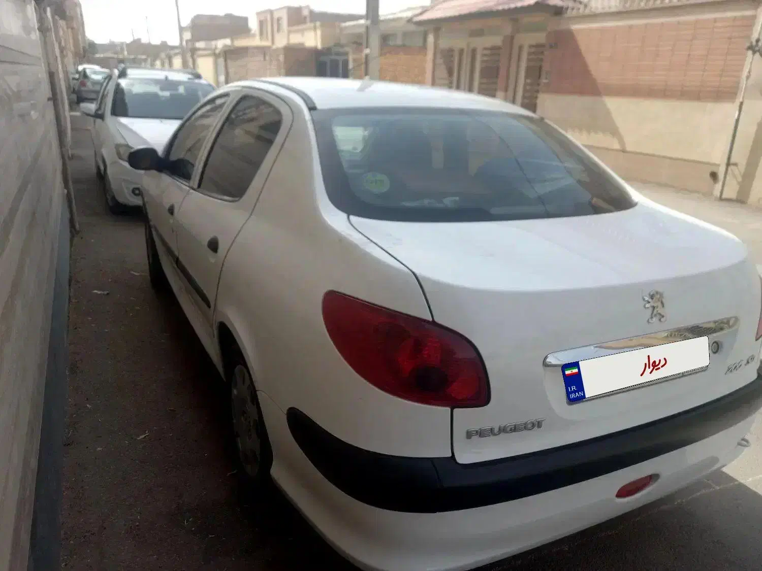 پژو ۲۰۶ صندوق دار v8 - 1400