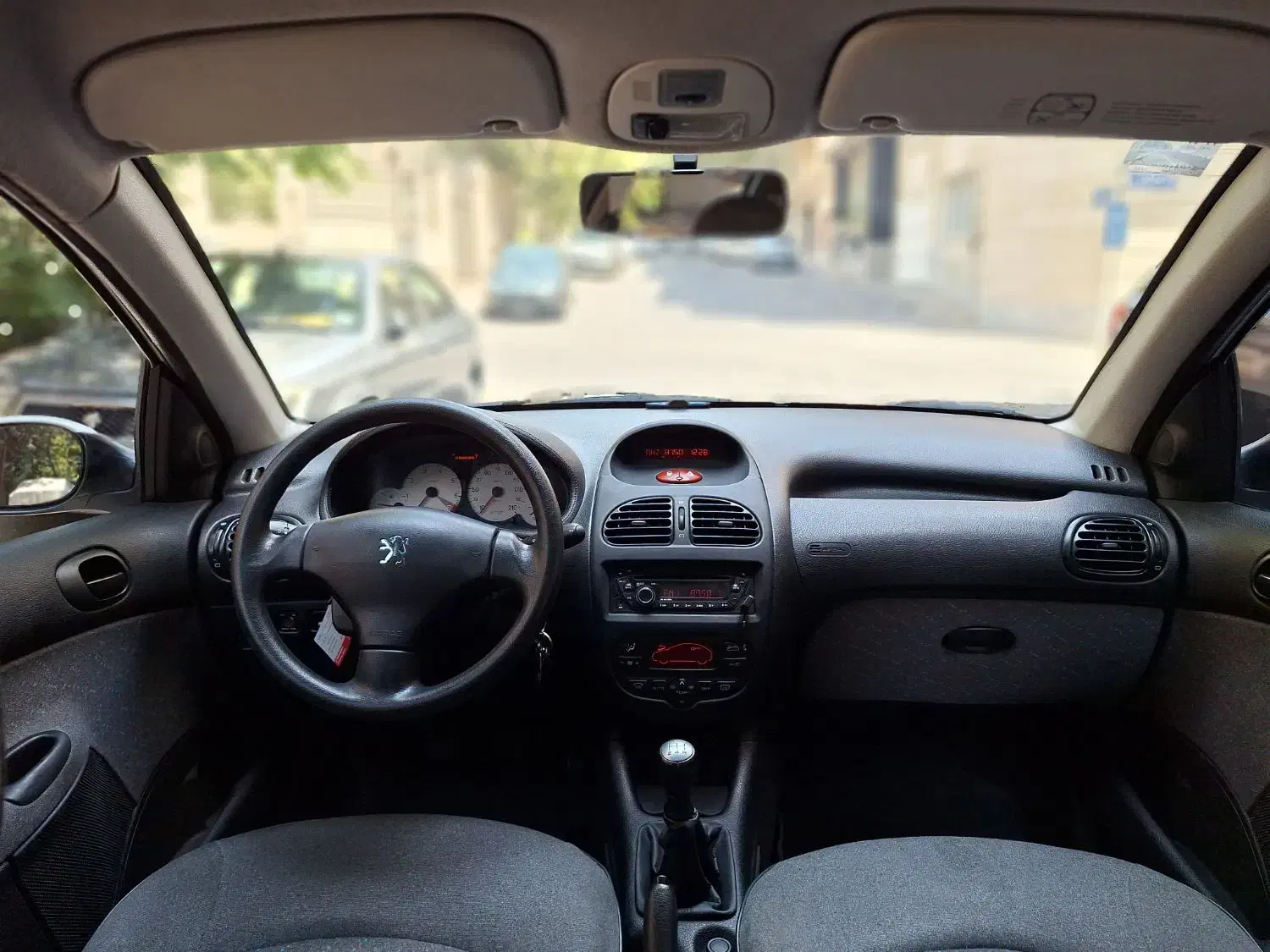 پژو ۲۰۶ صندوق دار v8 - 1389