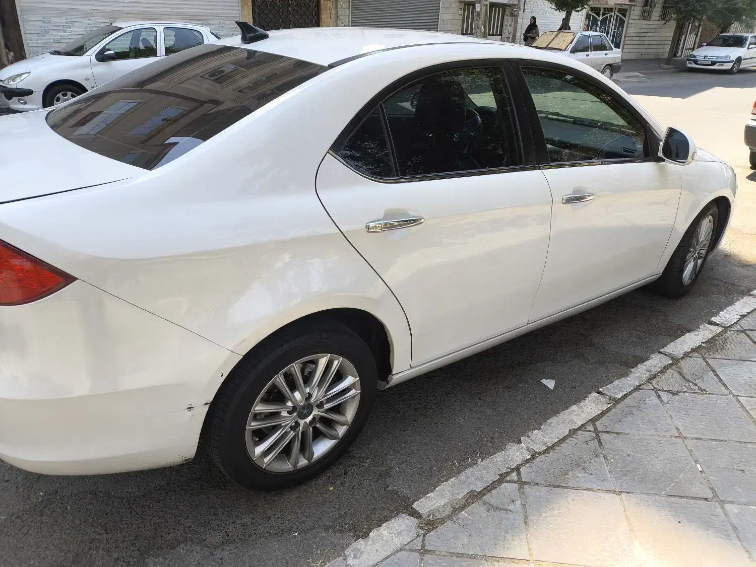 جک J5 اتوماتیک - 1393