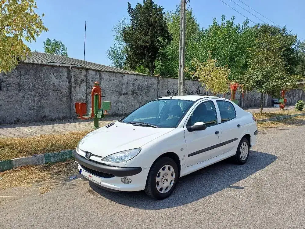 پژو ۲۰۶ صندوق دار v8 - 1396