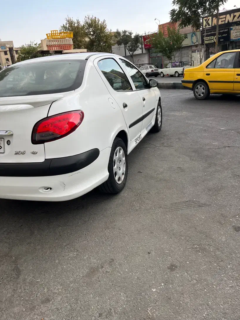 پژو ۲۰۶ صندوق دار v2 - 1391