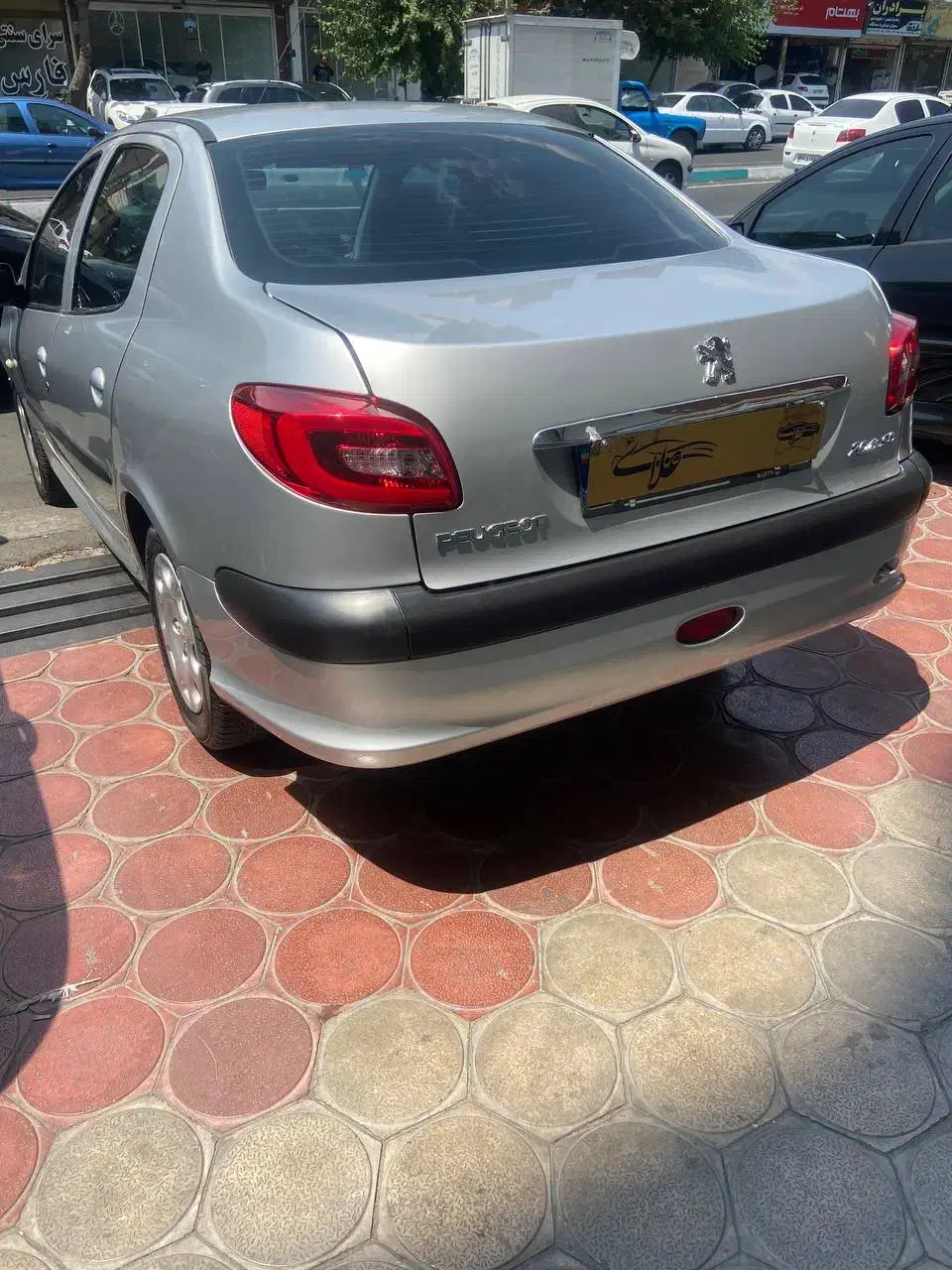 پژو ۲۰۶ صندوق دار v20 - 1386