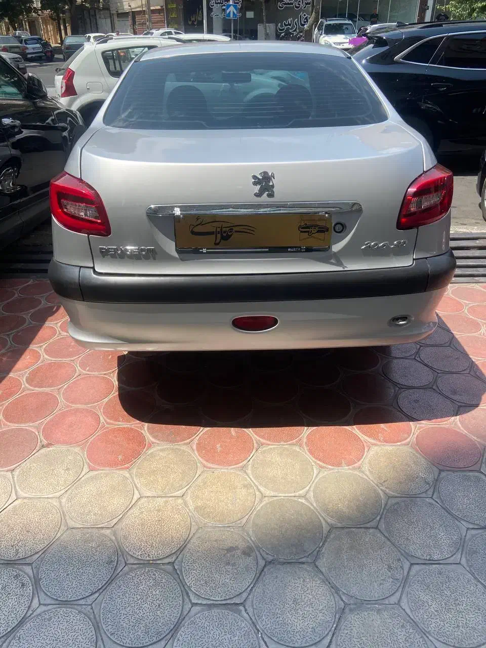 پژو ۲۰۶ صندوق دار v20 - 1386