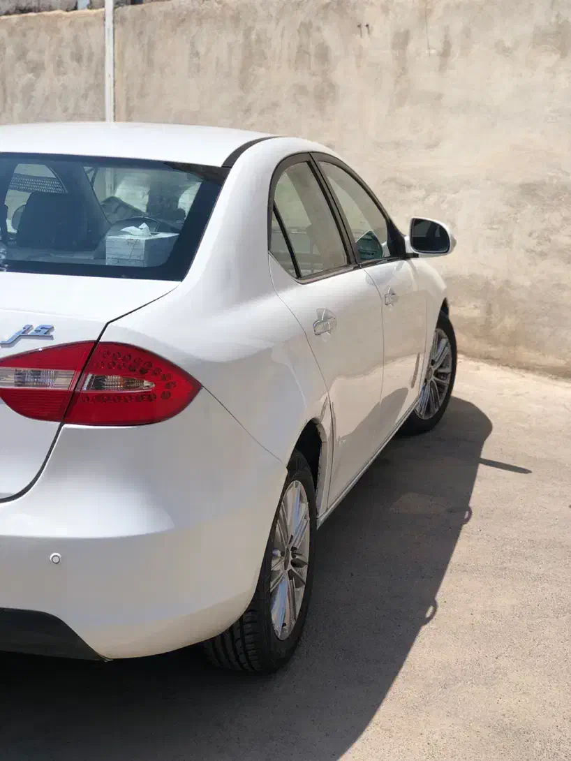 جک J5 اتوماتیک - 1396