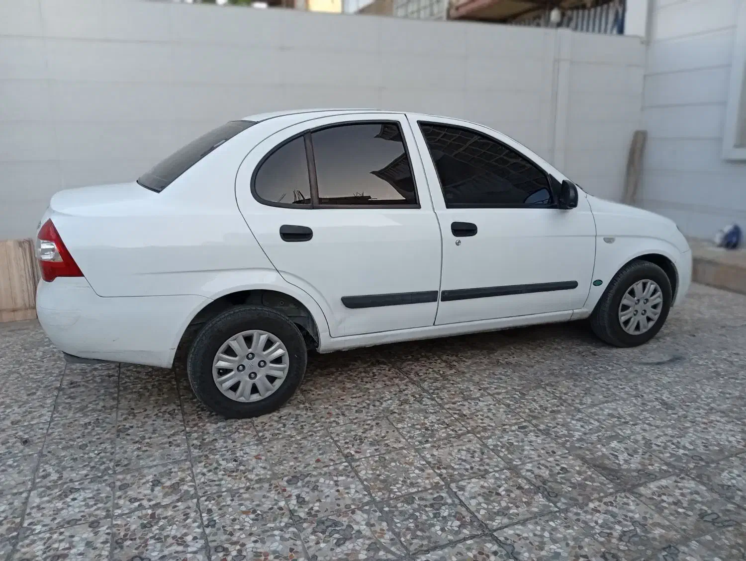 تیبا صندوق دار SX - 1394