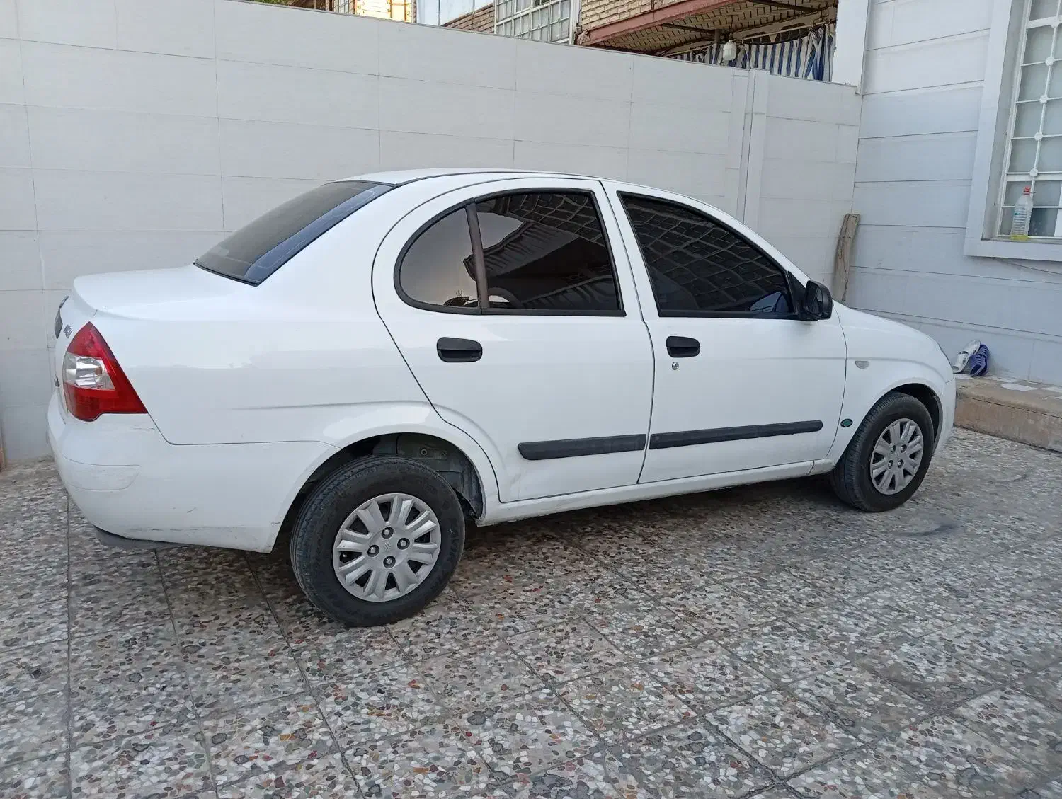تیبا صندوق دار SX - 1394