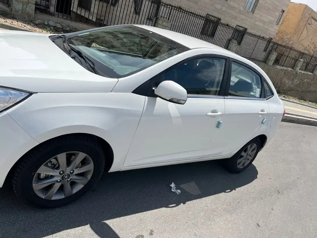 جک J4 اتوماتیک ساده - 1403