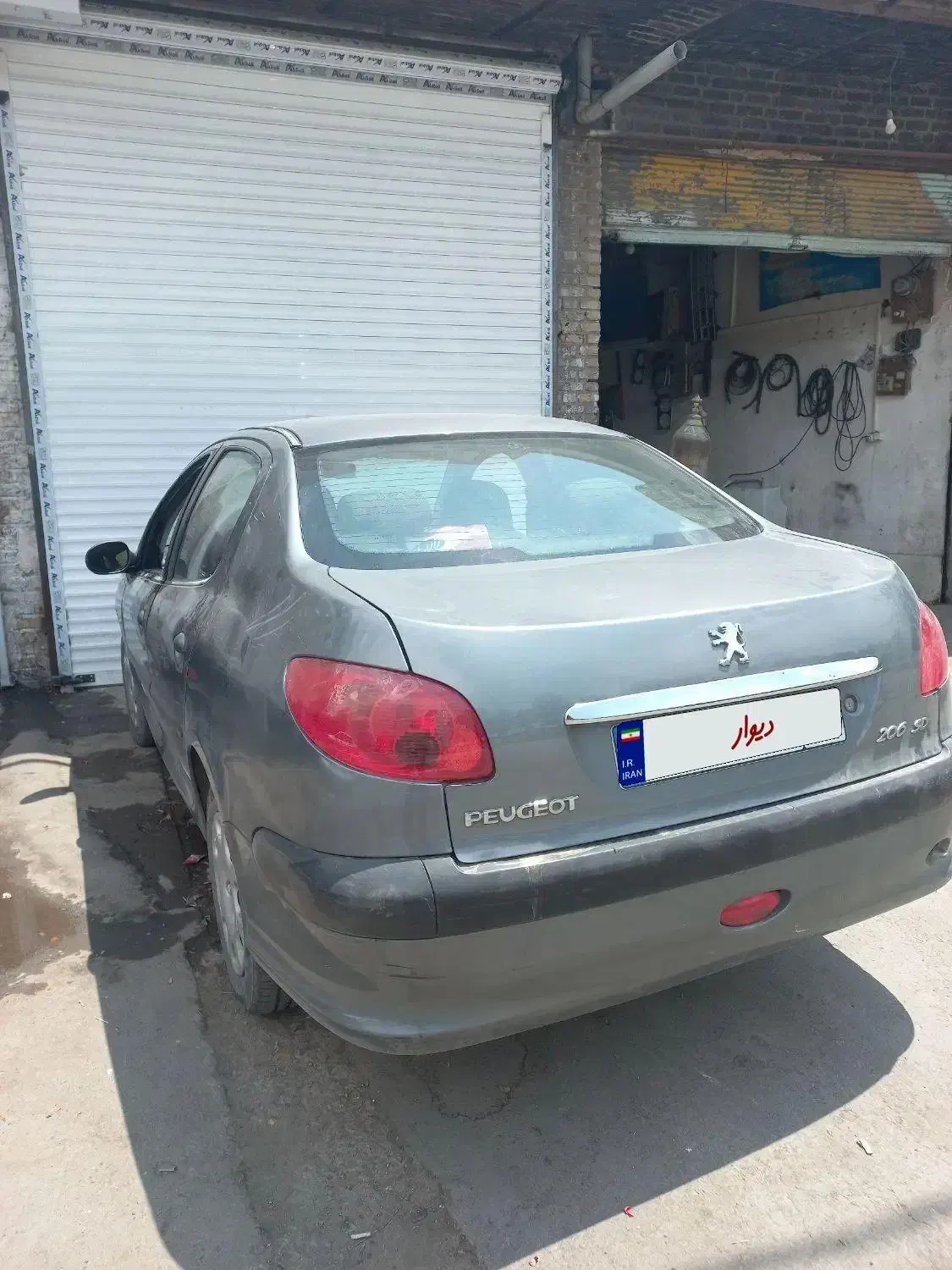 پژو ۲۰۶ صندوق دار v8 - 1390