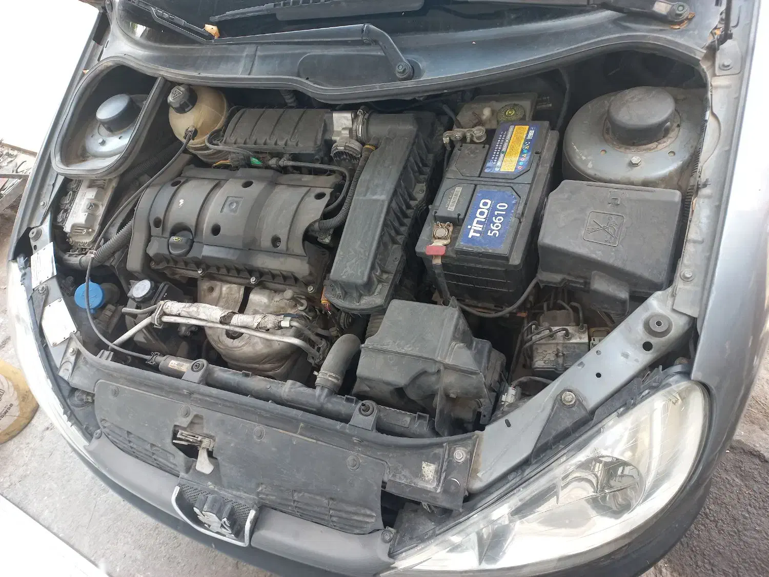 پژو ۲۰۶ صندوق دار v8 - 1390
