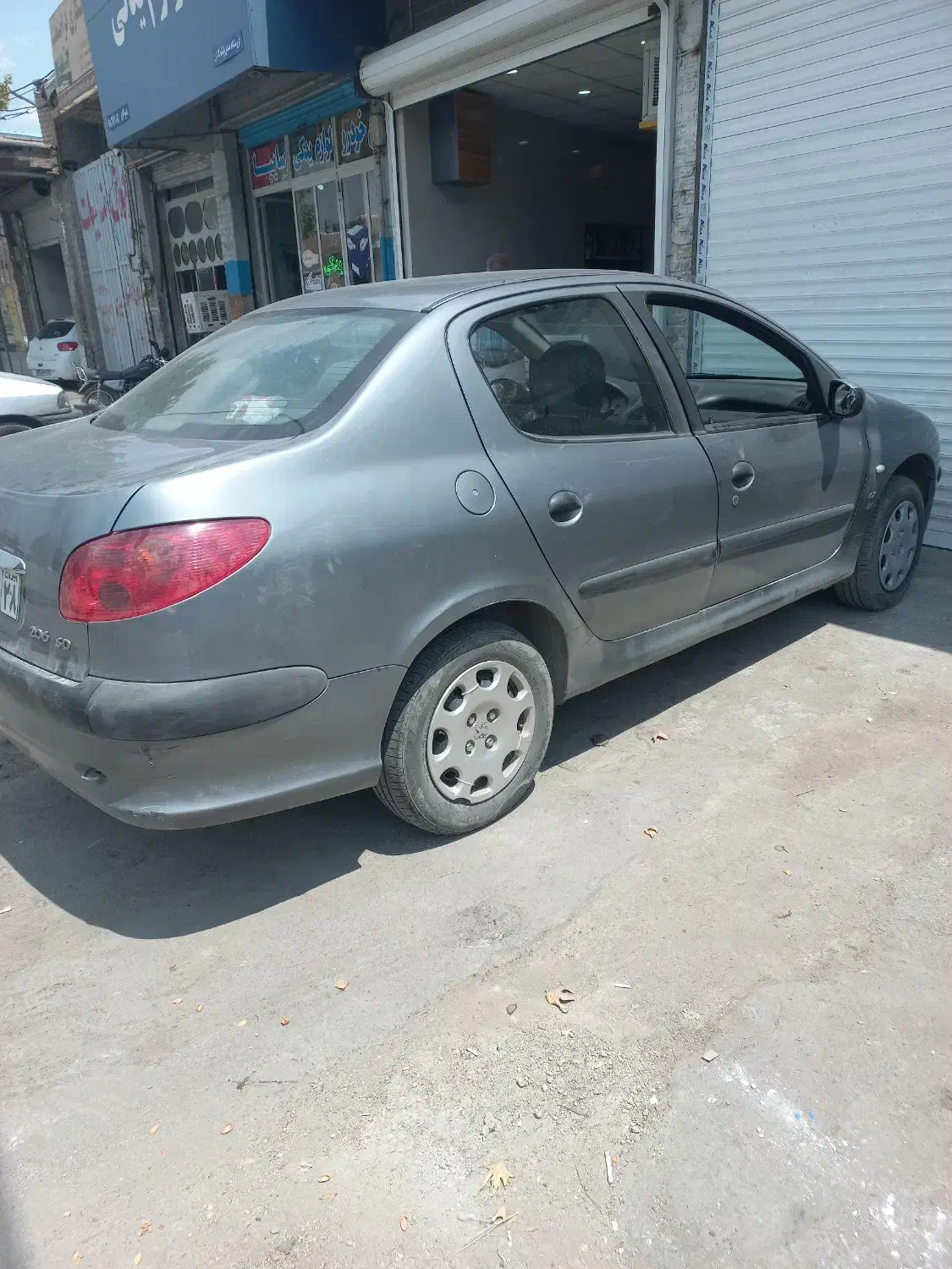 پژو ۲۰۶ صندوق دار v8 - 1390