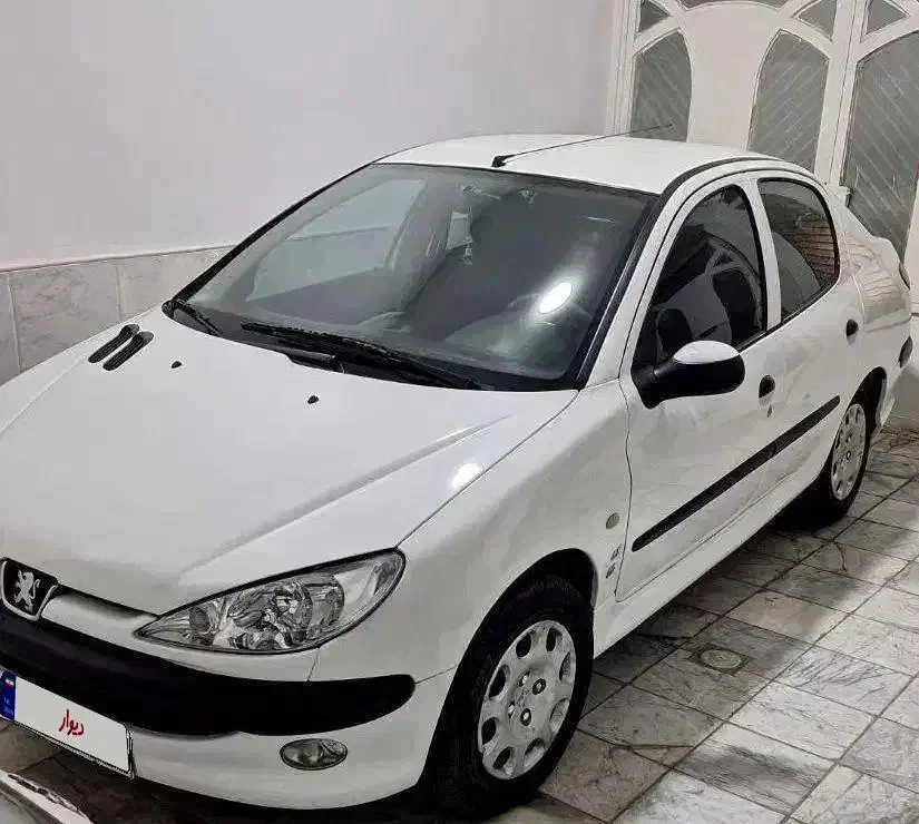 پژو ۲۰۶ صندوق دار v8 - 1396