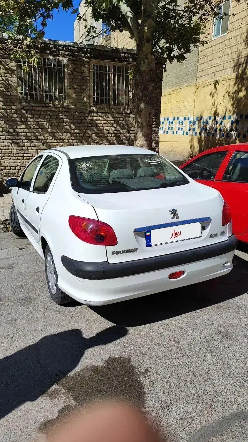خودرو پژو، ۲۰۶ صندوق دار آگهی ann_19963288