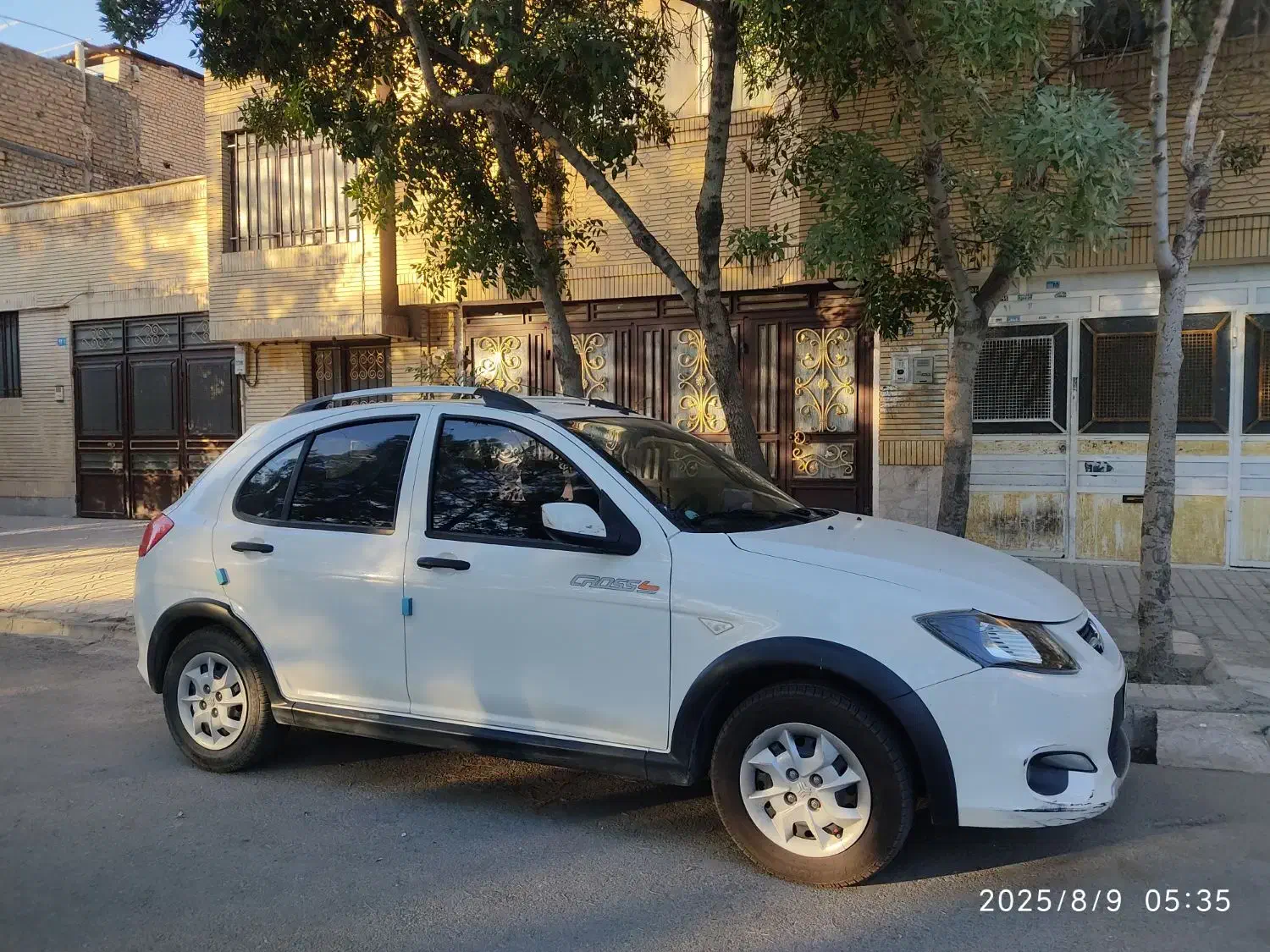 خودرو کوییک، معمولی آگهی ann_19963350