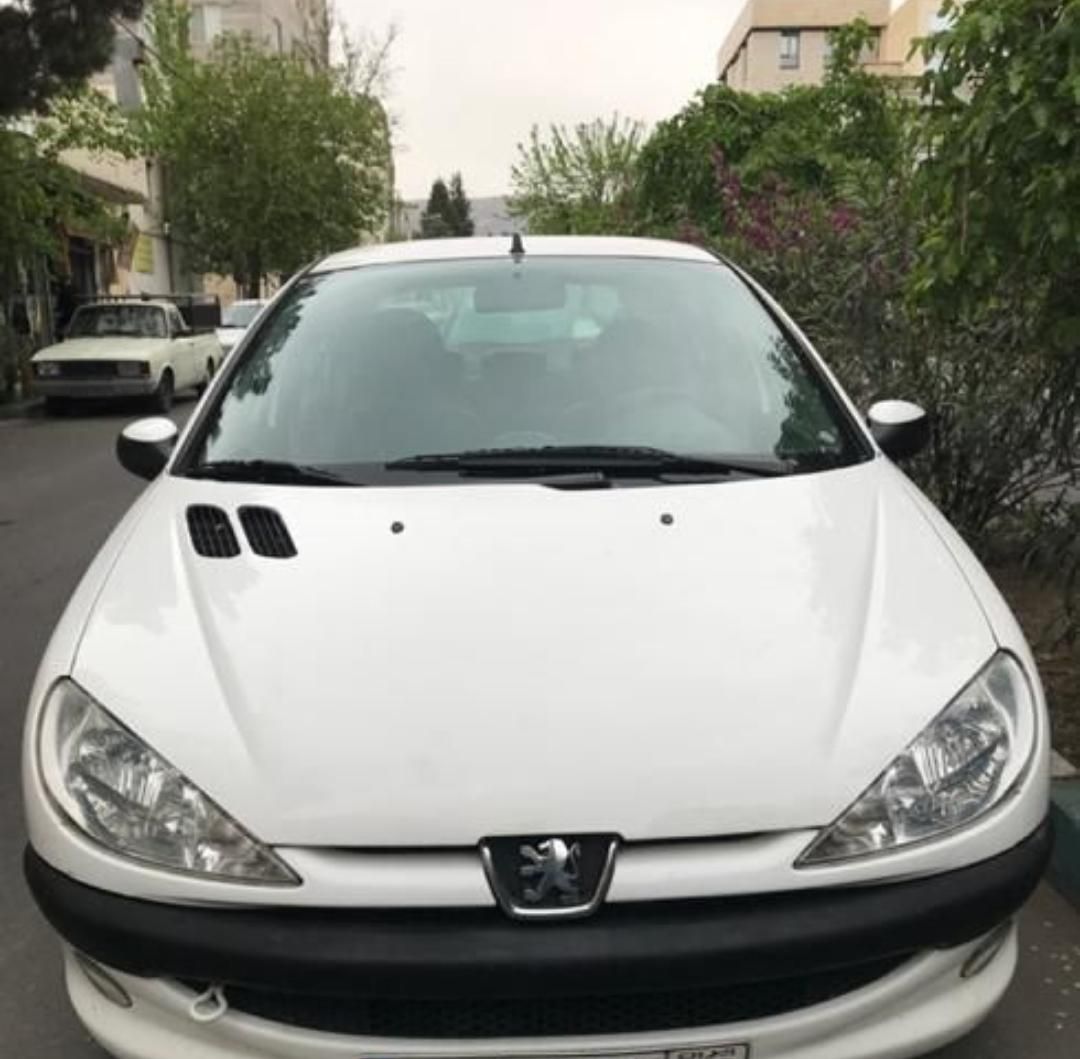 پژو ۲۰۶ صندوق دار v8 - 1396