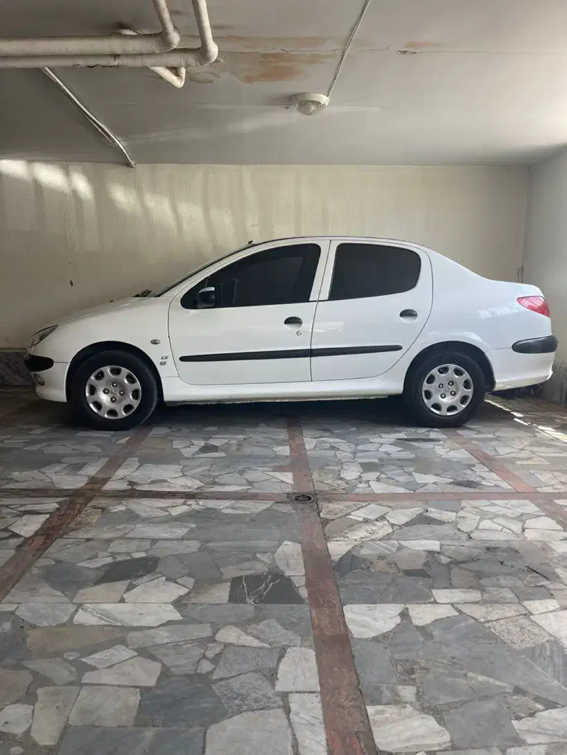 پژو ۲۰۶ صندوق دار v8 - 1396