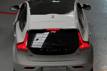 ولوو V40 R-DESIGN - 2014