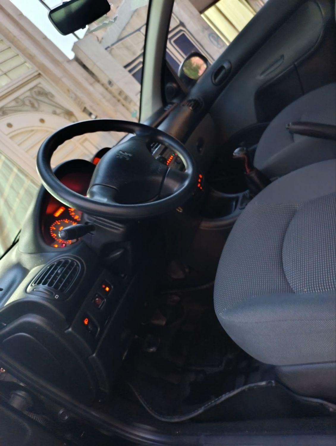 پژو ۲۰۶ صندوق دار v8 - 1399