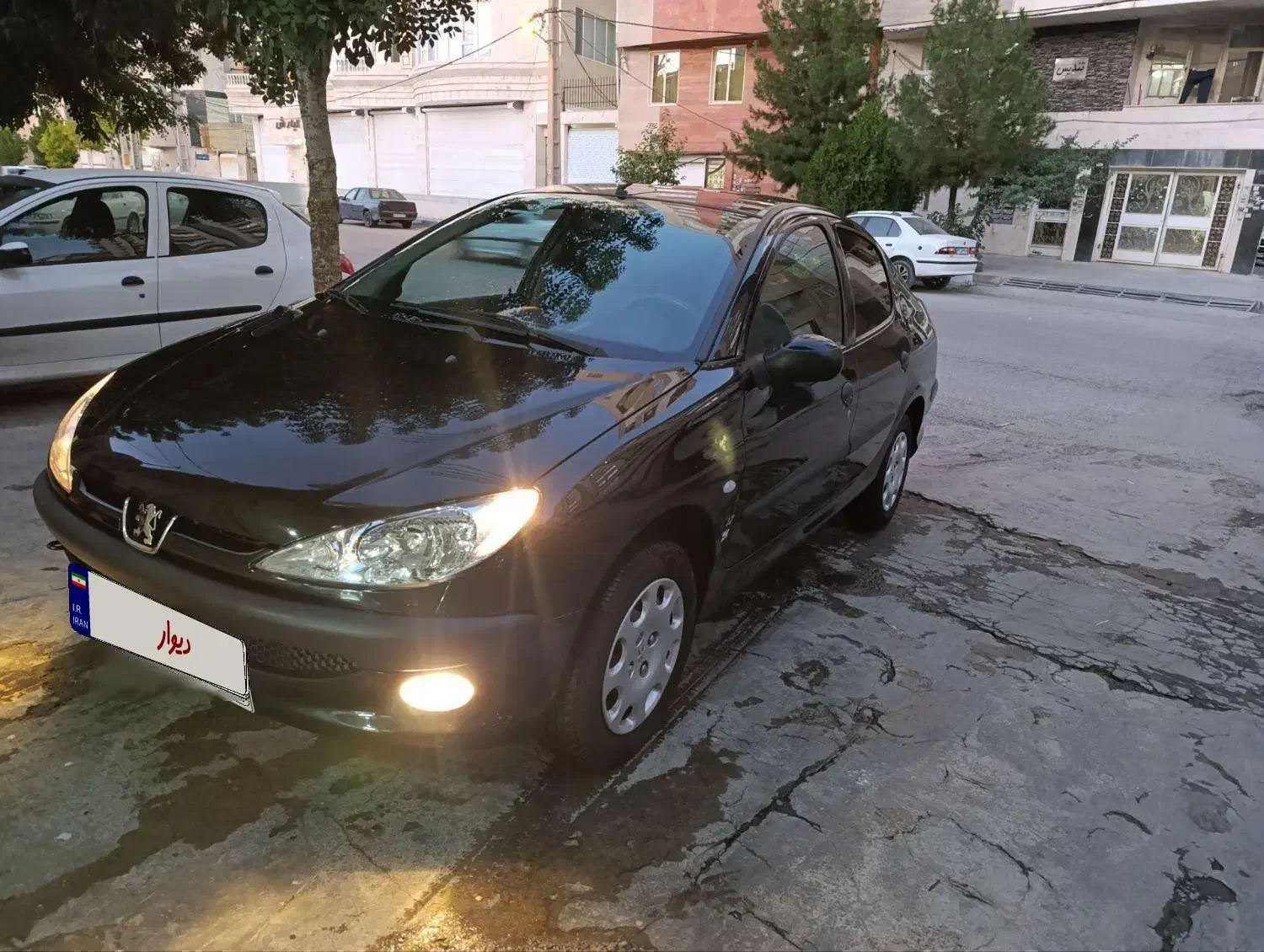 خودرو پژو، ۲۰۶ صندوق دار آگهی ann_19963718