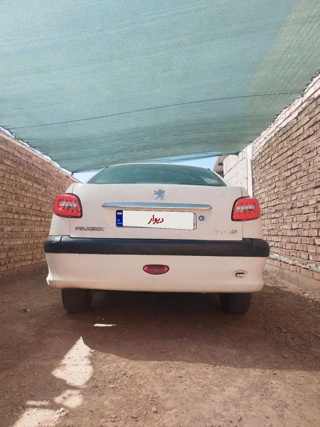 پژو ۲۰۶ صندوق دار v8 - 1389