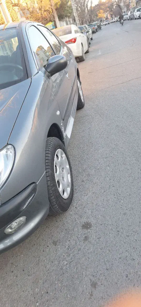 پژو ۲۰۶ صندوق دار v8 - 1398