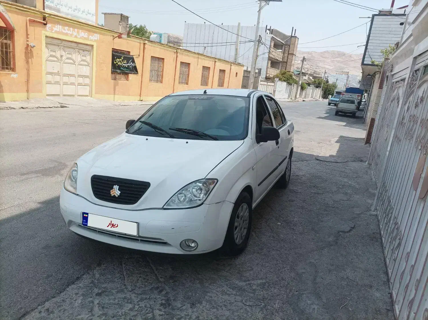 تیبا صندوق دار SX - 1401