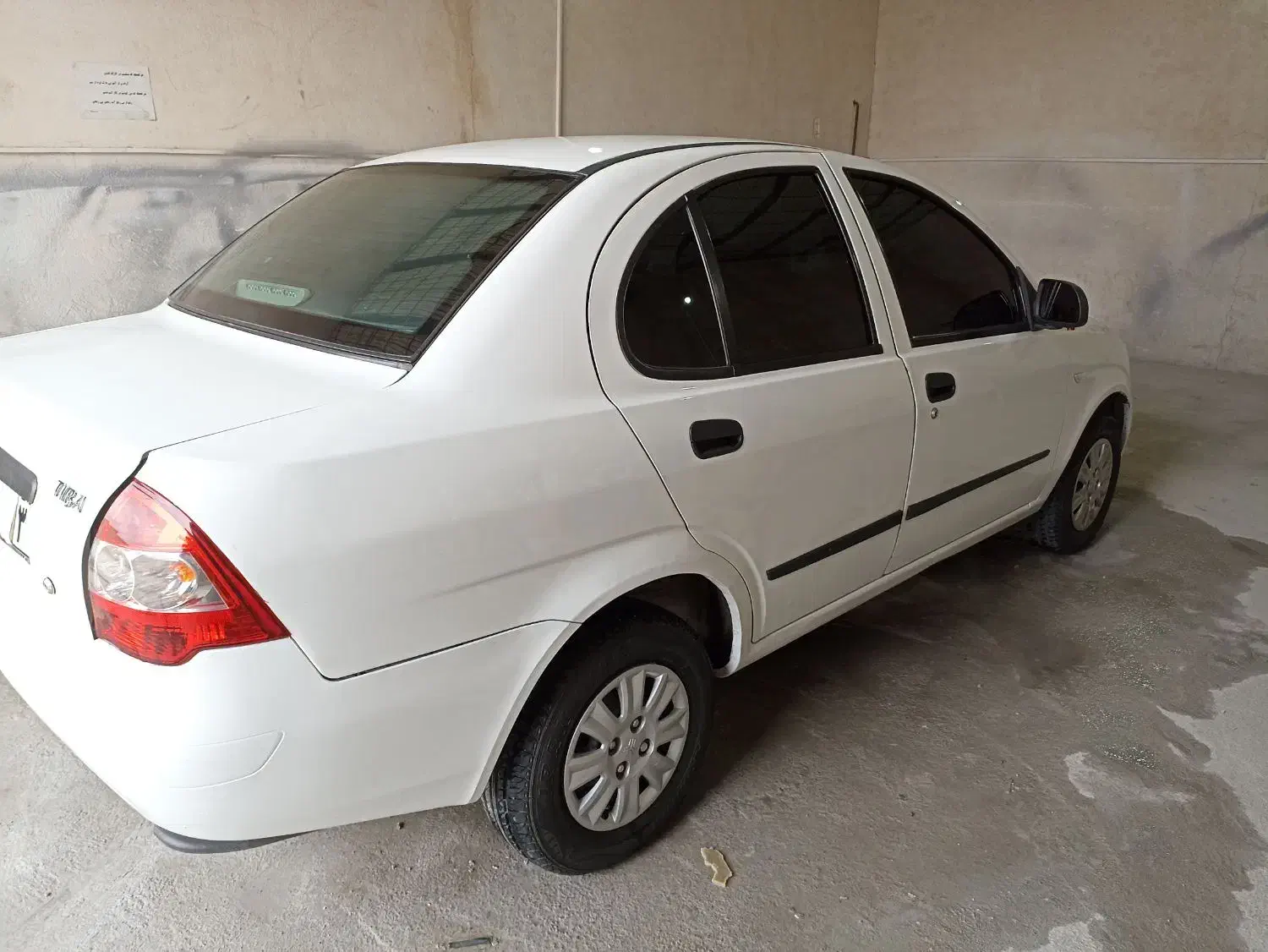 تیبا صندوق دار EX - 1395