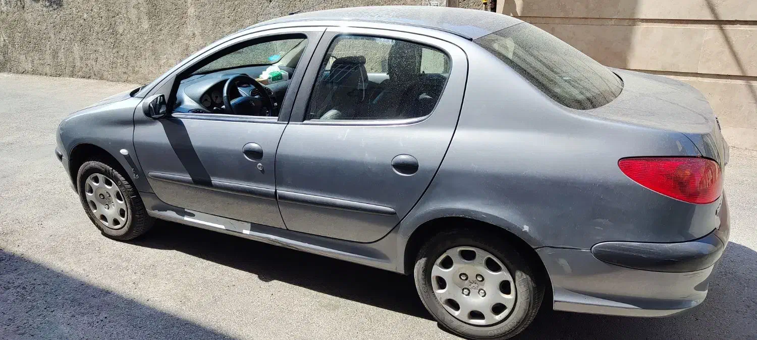 پژو ۲۰۶ صندوق دار v8 - 1390