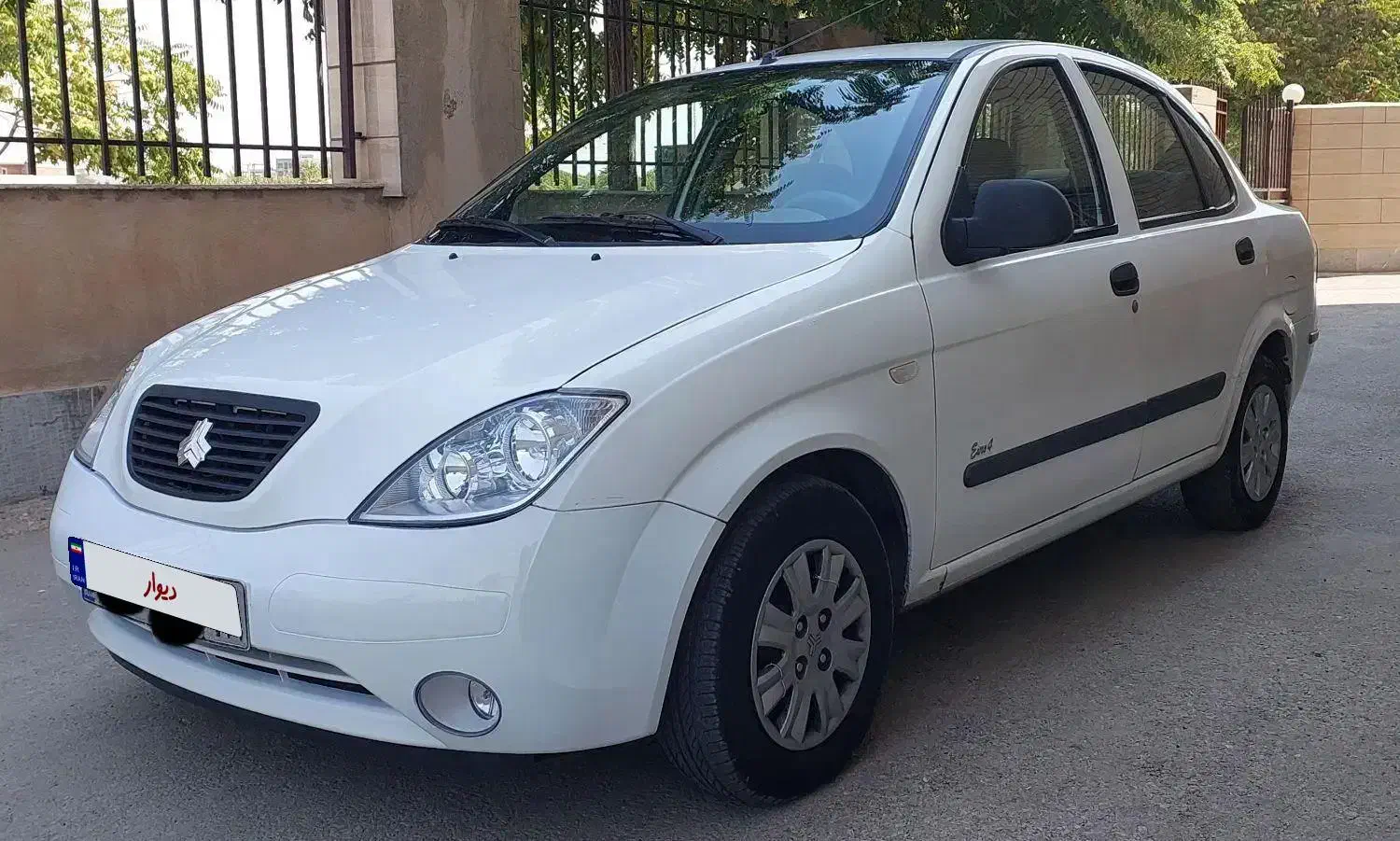 تیبا صندوق دار SX - 1392