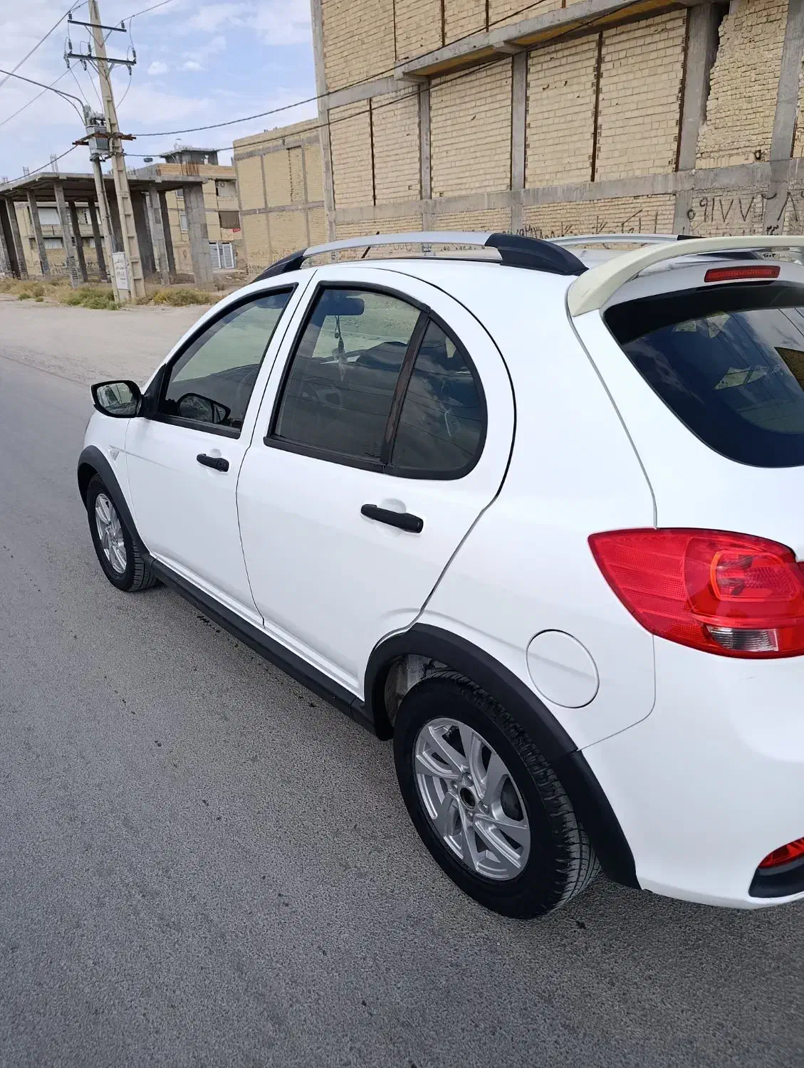 خودرو کوییک، معمولی آگهی ann_19964395