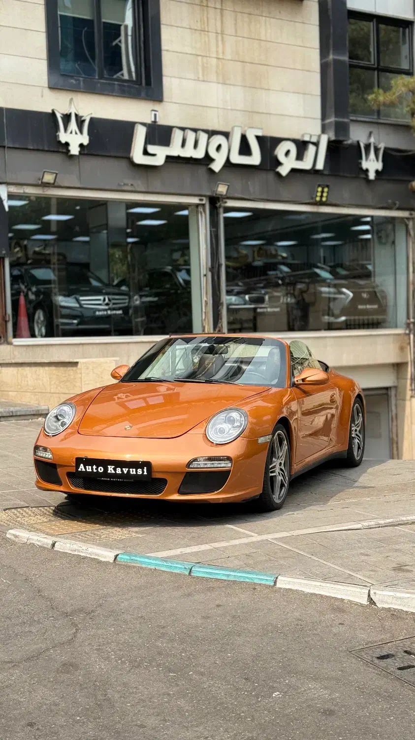 پورشه 911 کررا 4 - 2010