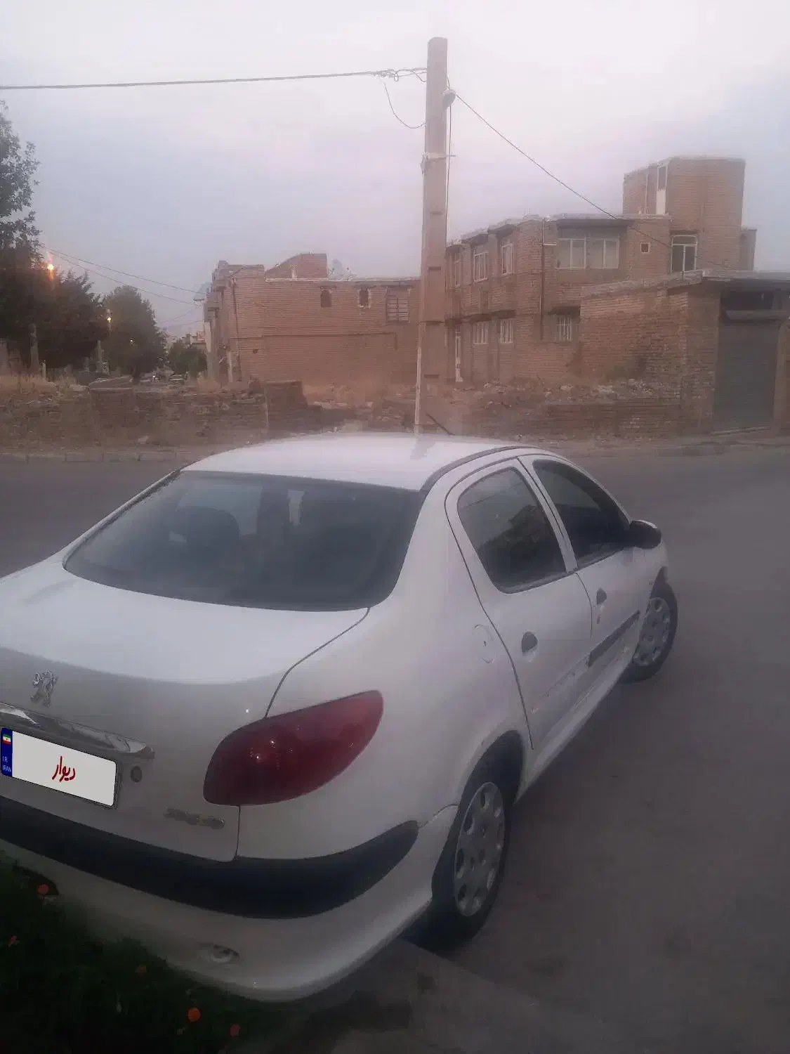 پژو ۲۰۶ صندوق دار v8 - 1394