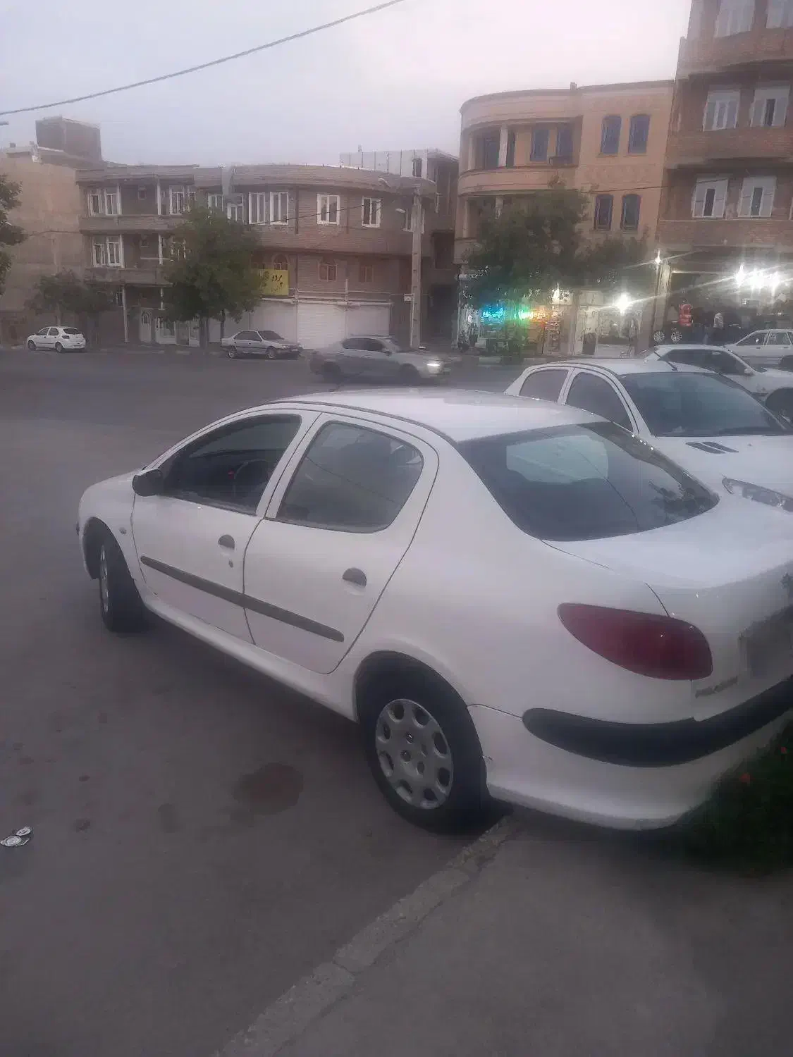پژو ۲۰۶ صندوق دار v8 - 1394