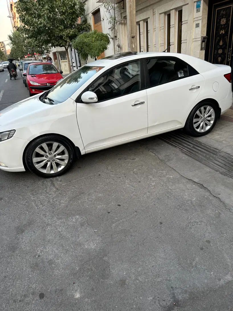 کیا سراتو 2.0 لیتر اتوماتیک GT لاین - 2010
