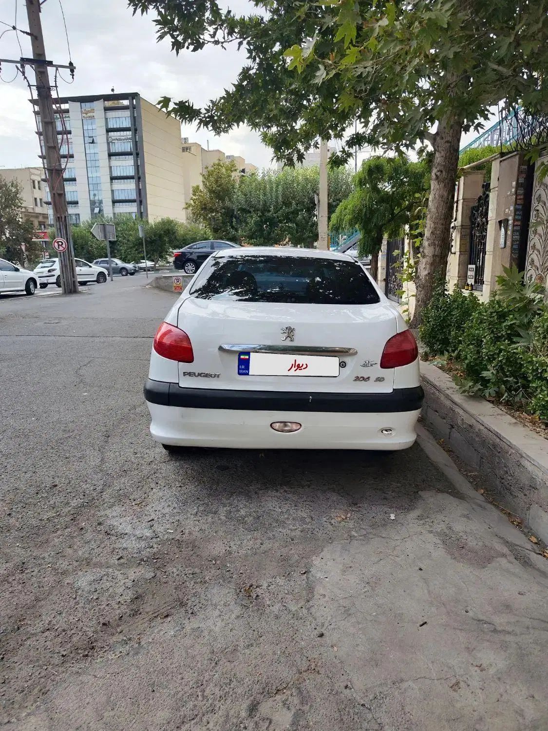 پژو ۲۰۶ صندوق دار v8 - 1389