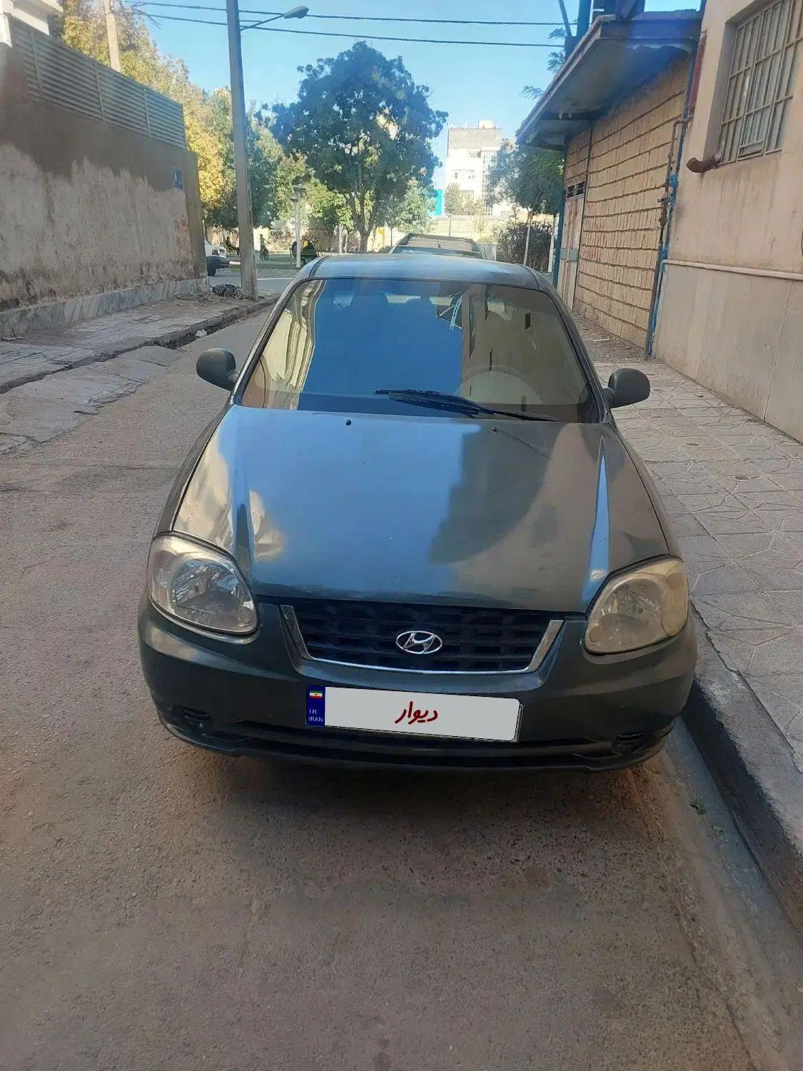 هیوندای ورنا دنده‌ ای - 1383